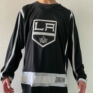 NWT - LA KINGS sports jersey
